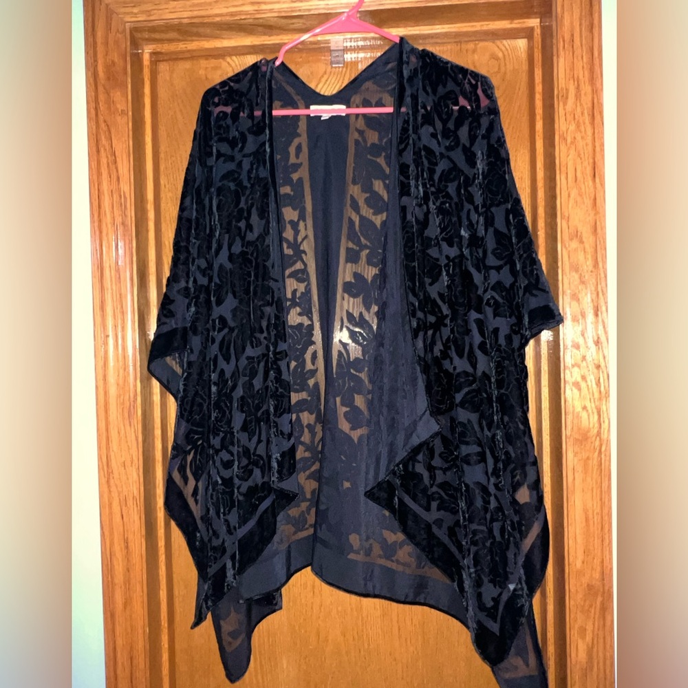 Short sleeve velvet kimono